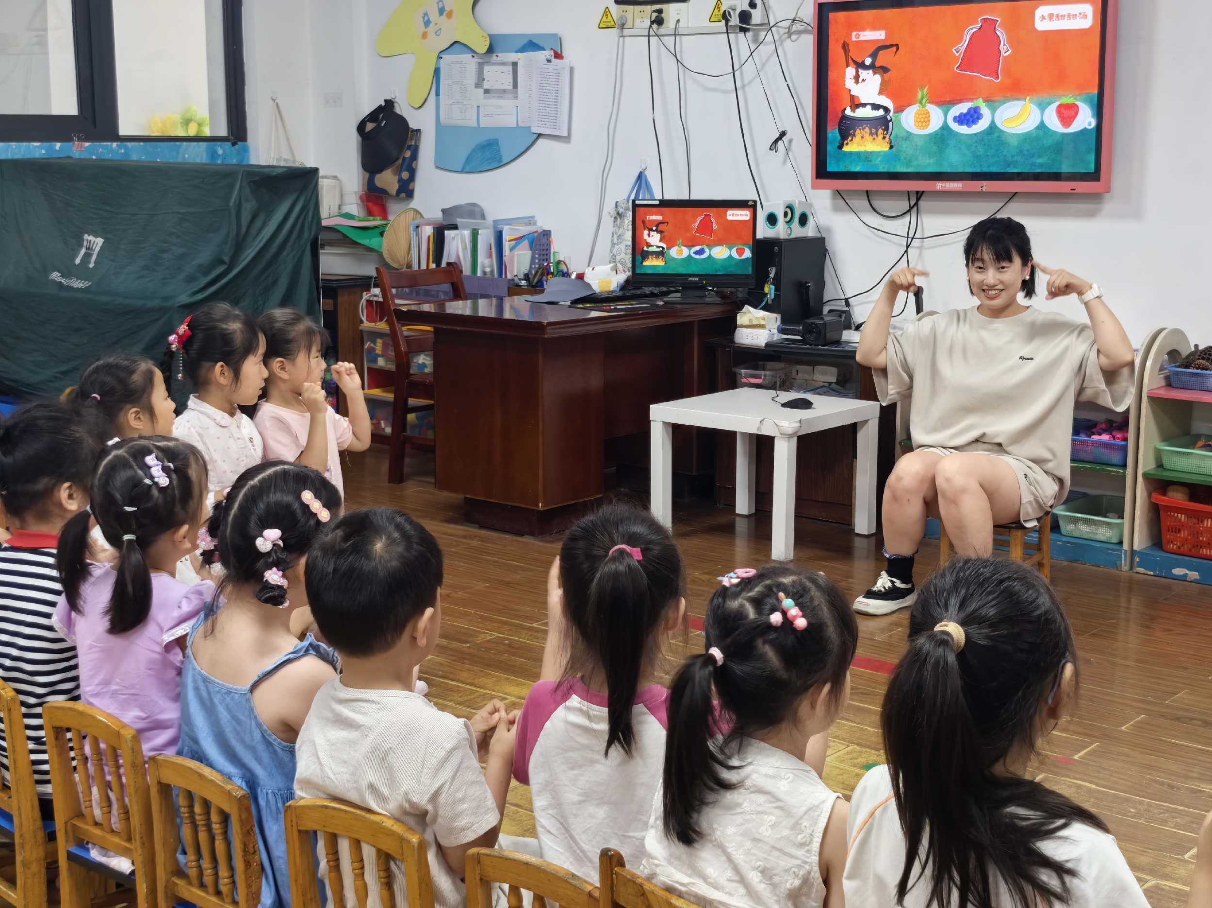 藕塘中心幼儿园：夏木成荫 教…